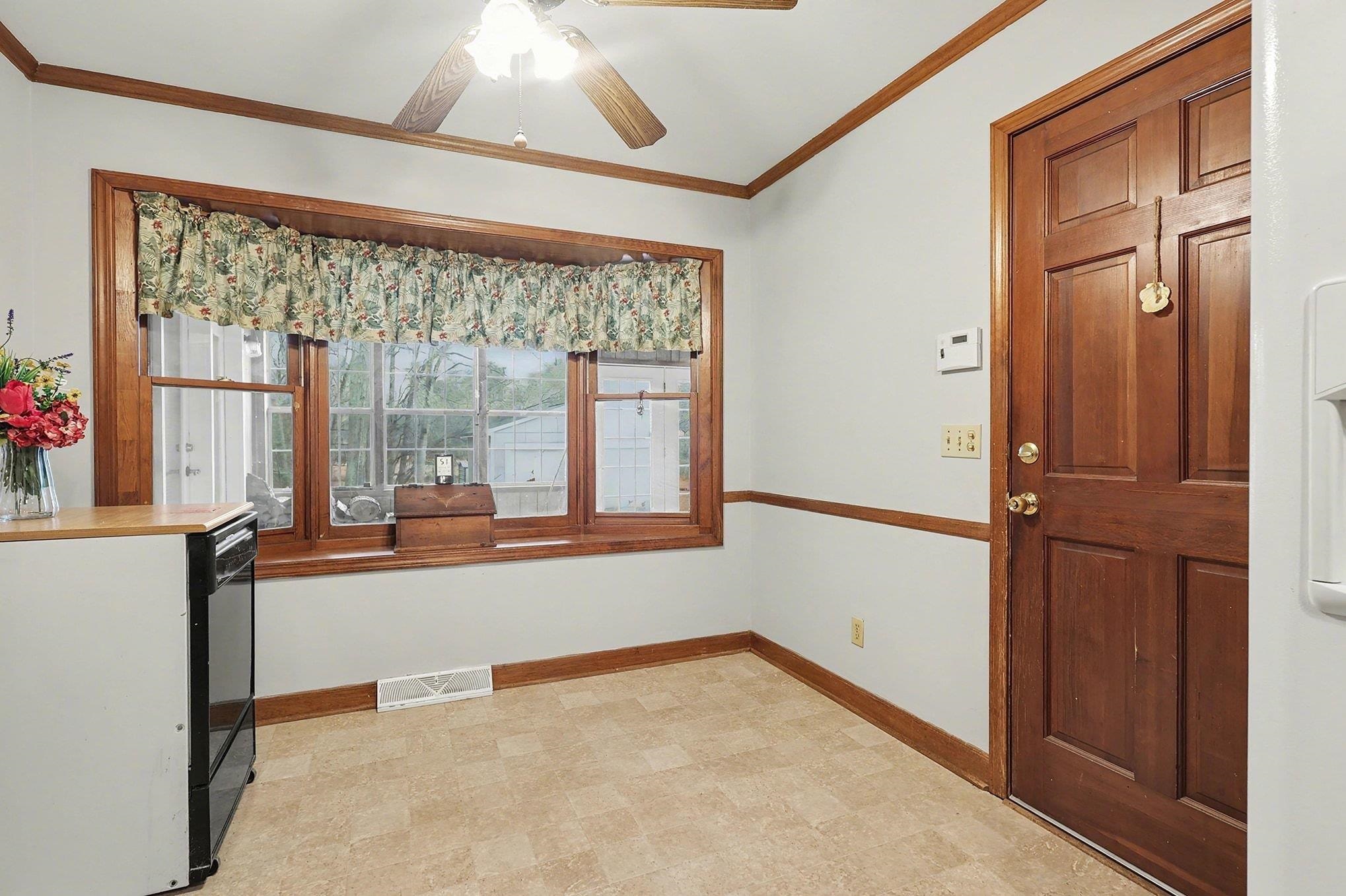 1514 Clement Road Greer, SC 29650 - Photo 12 of 38