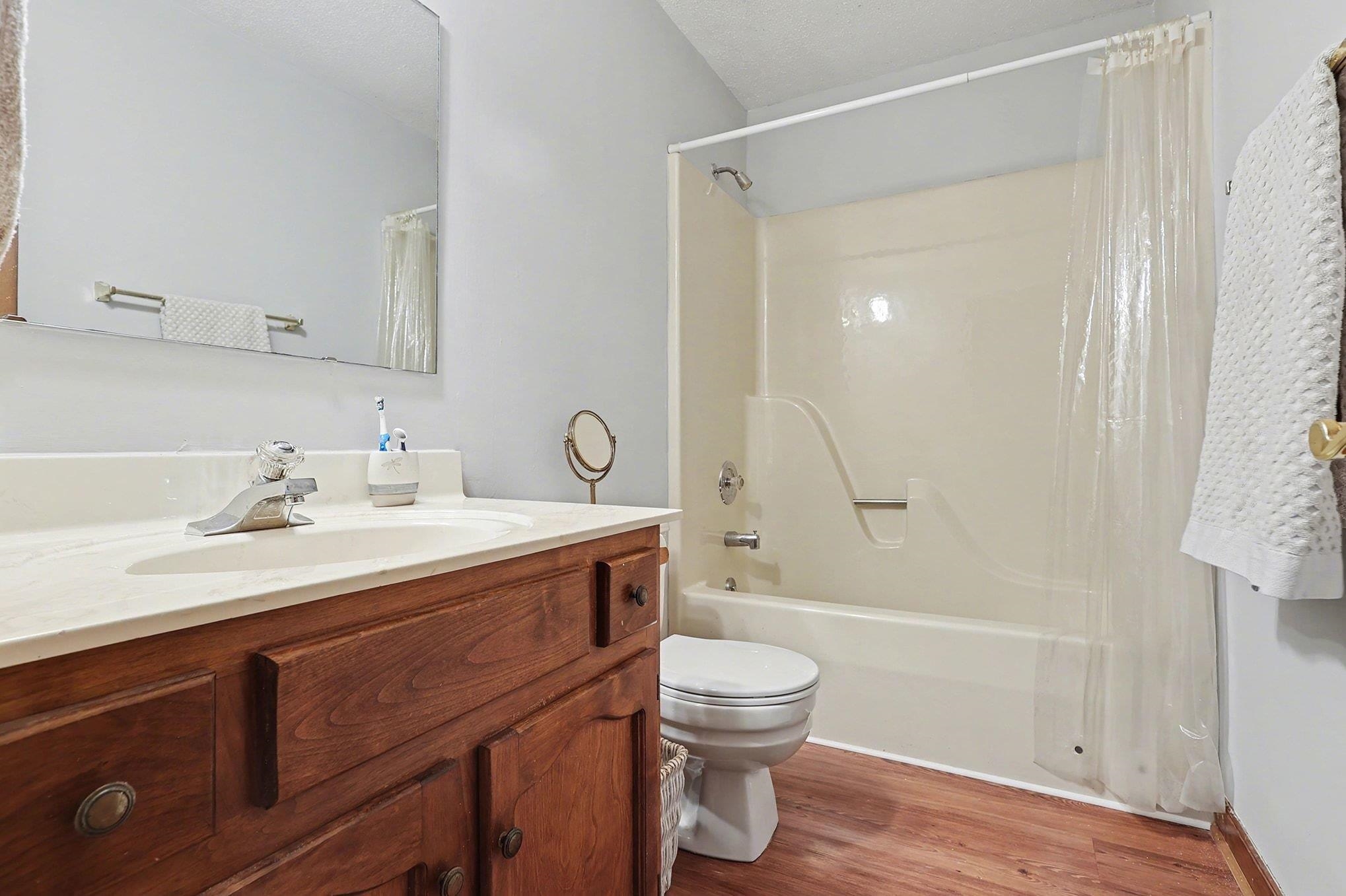 1514 Clement Road Greer, SC 29650 - Photo 13 of 38