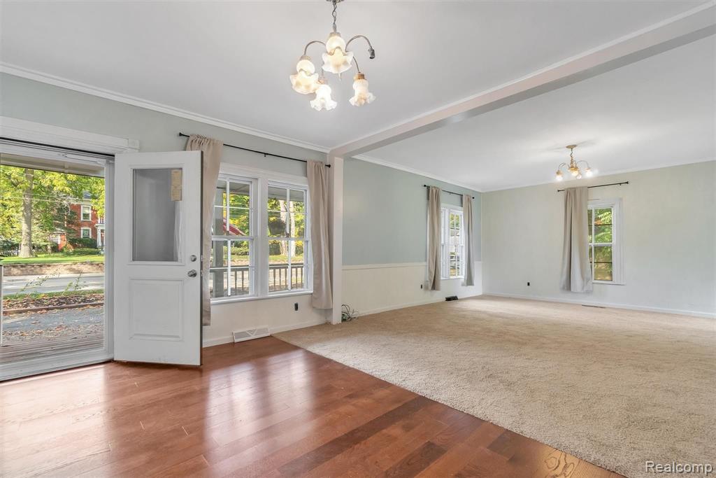 609 West Silver Lake Road Fenton, MI 48430 - Photo 12 of 37