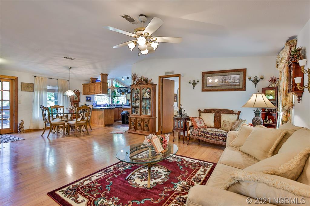 4460 Beacon Light Road Edgewater, FL 32141 - Photo 12 of 49 Gallery Image 12