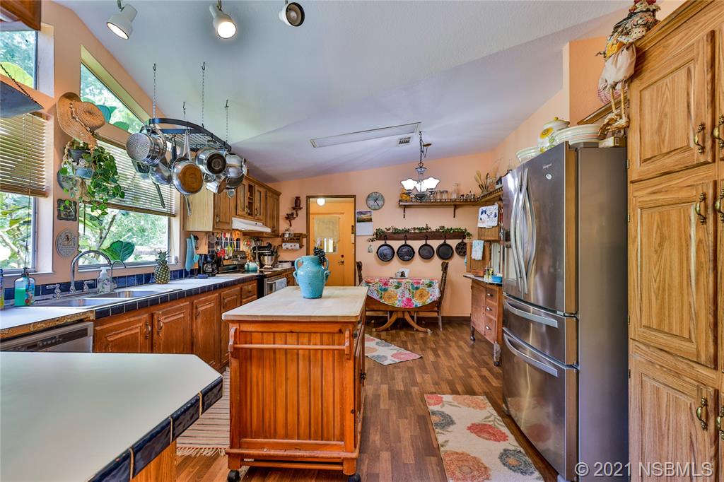 4460 Beacon Light Road Edgewater, FL 32141 - Photo 16 of 49 Gallery Image 16