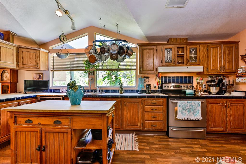 4460 Beacon Light Road Edgewater, FL 32141 - Photo 20 of 49 Gallery Image 20
