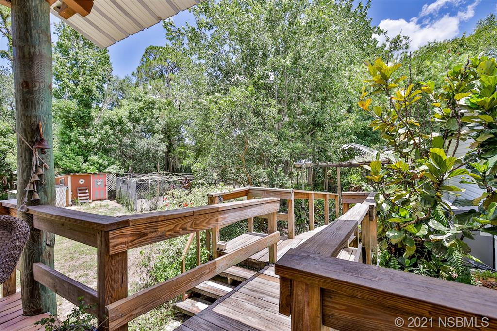 4460 Beacon Light Road Edgewater, FL 32141 - Photo 8 of 49 Gallery Image 8