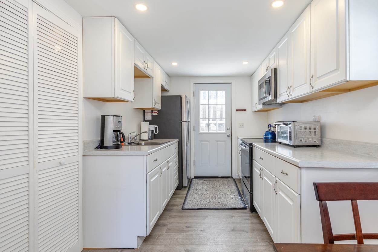 2 Muse Terrace Salem, NH 03079 - Photo 17 of 43