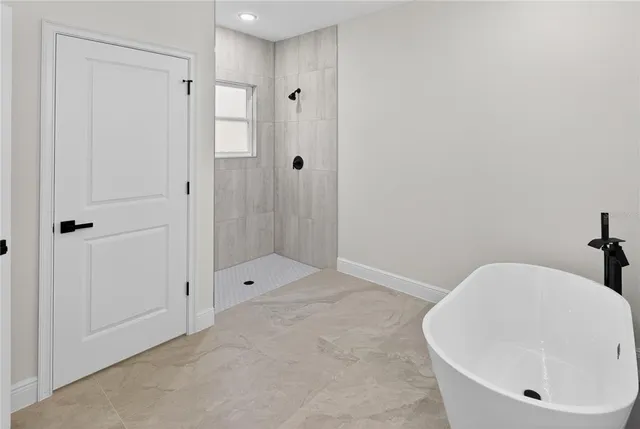 $2,100 | 9066 North Akola Way, Citrus Springs, FL 34434