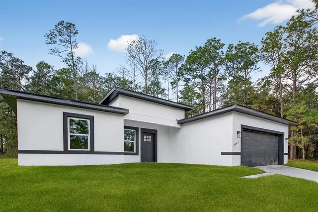 $2,100 | 9066 North Akola Way, Citrus Springs, FL 34434