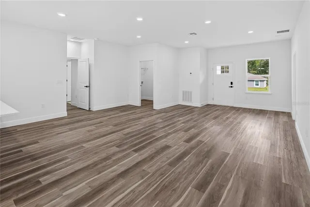 $2,100 | 9066 North Akola Way, Citrus Springs, FL 34434