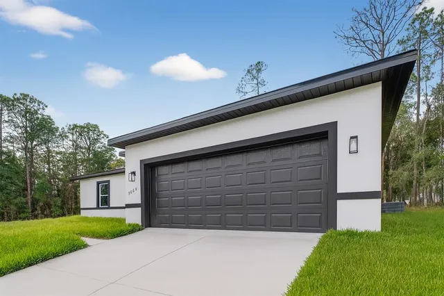 $2,100 | 9066 North Akola Way, Citrus Springs, FL 34434