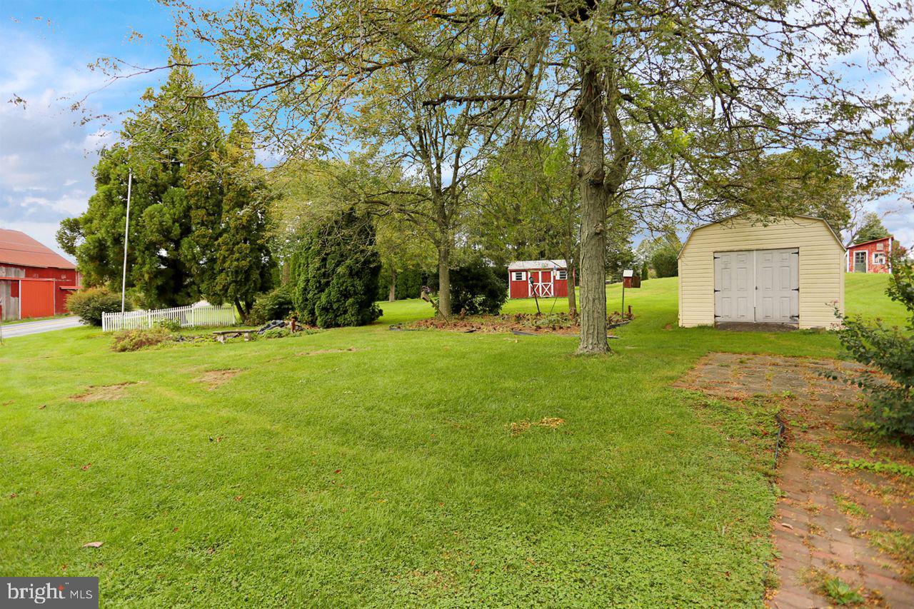 115 Goose Lane Reading, PA 19608 - Photo 6 of 32 Gallery Image 6
