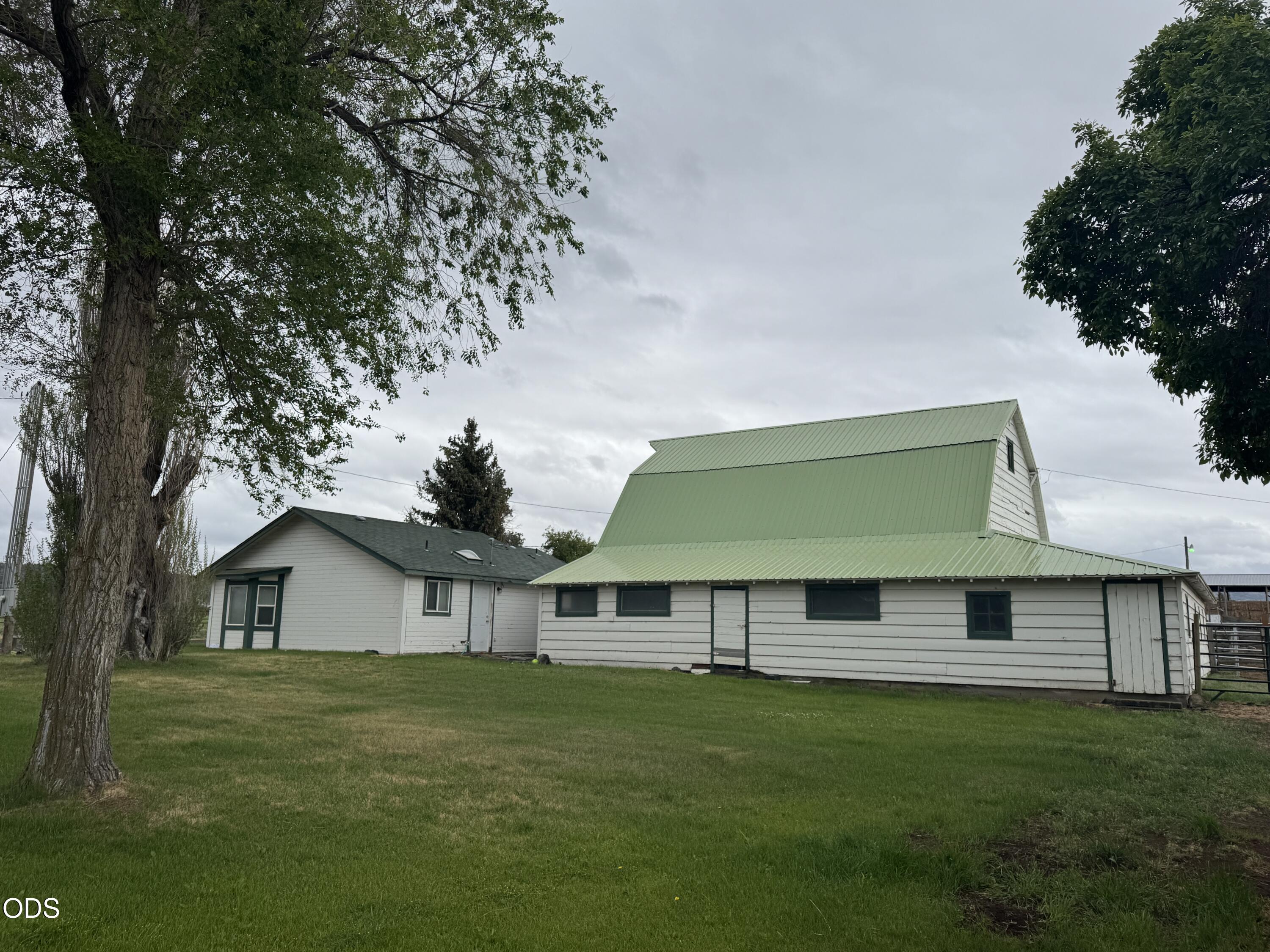 10410 Southwest Houston Lake Road Powell Butte, OR 97753 - Photo 58 of 92