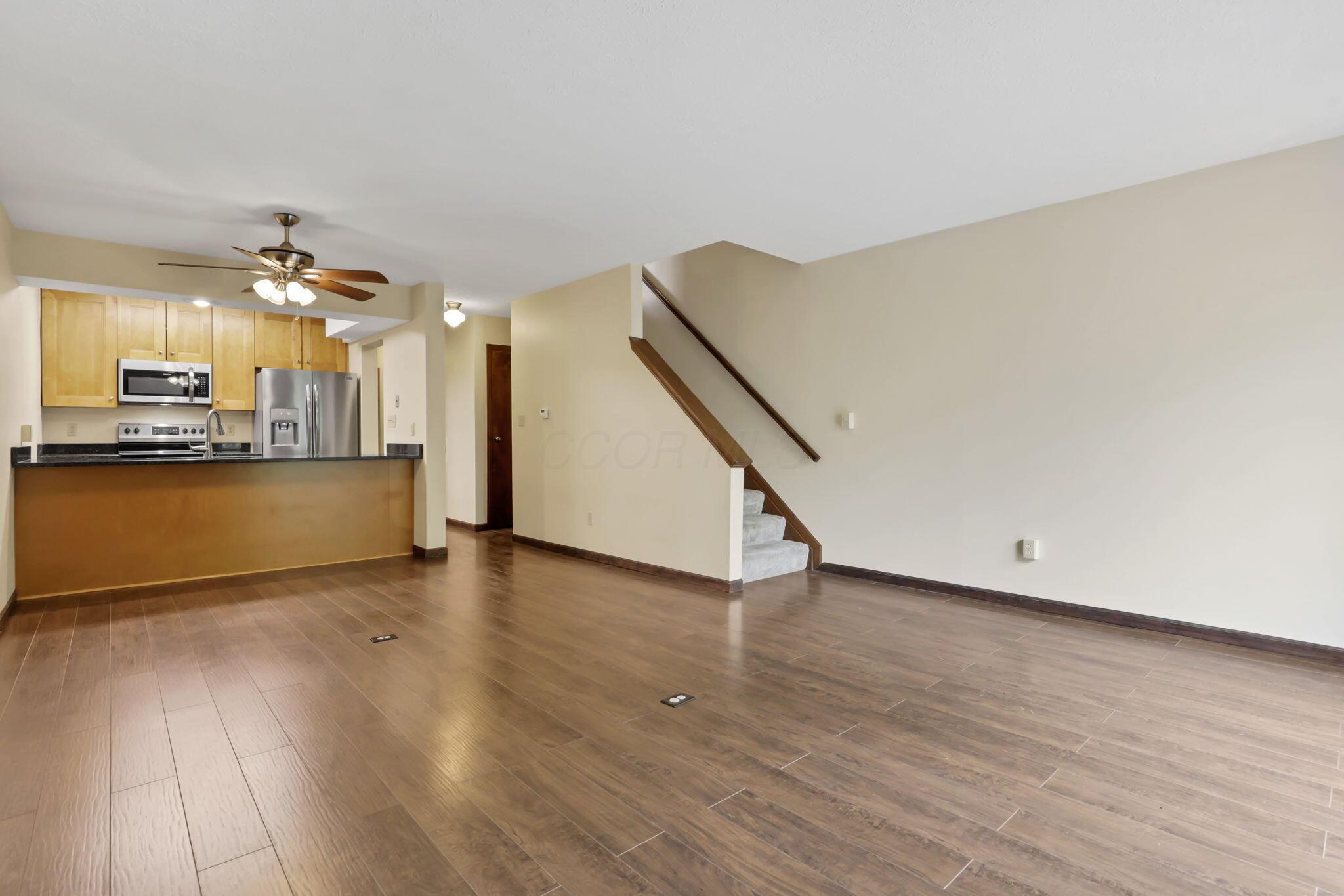 2014 Queensgate Lane Columbus, OH 43235 - Photo 5 of 26 10-web-or-mls-0N4A5769