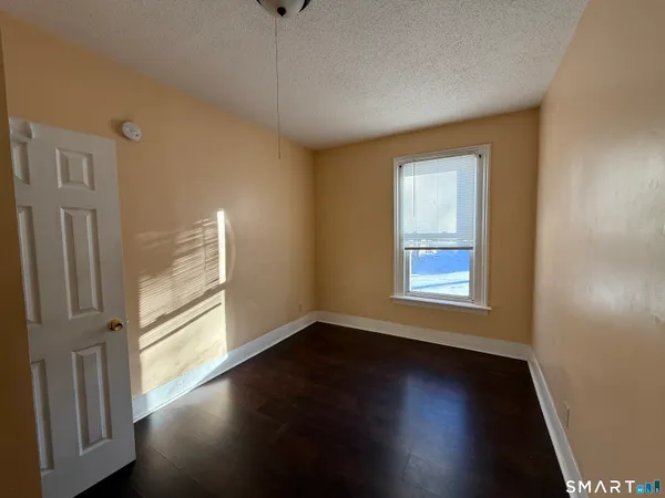 $1,950 | 10 Gilbert Avenue, New Haven, CT 06514