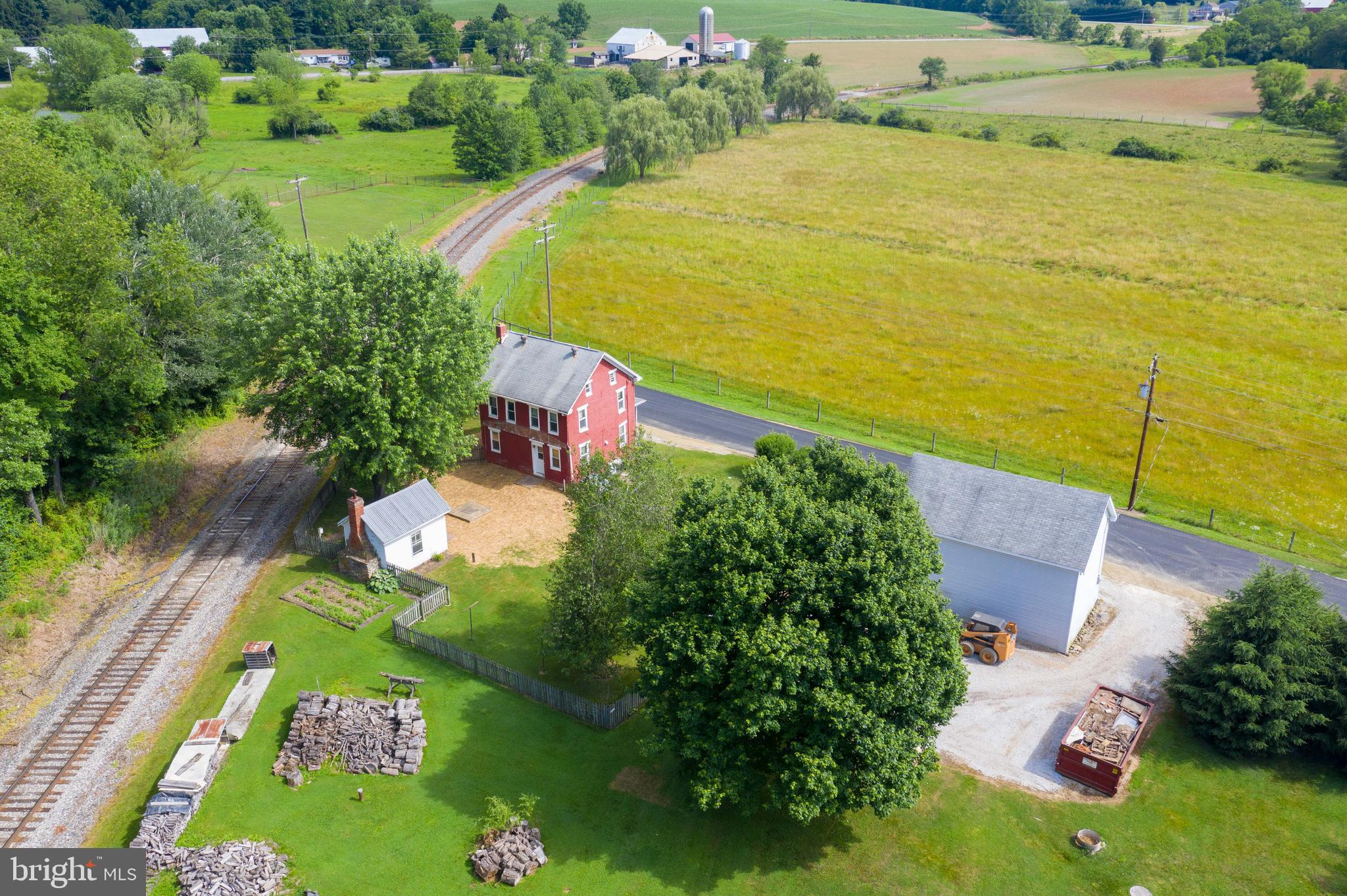 7169 Intersection Road Glen Rock, PA 17327 - Photo 2 of 27 Gallery Image 2