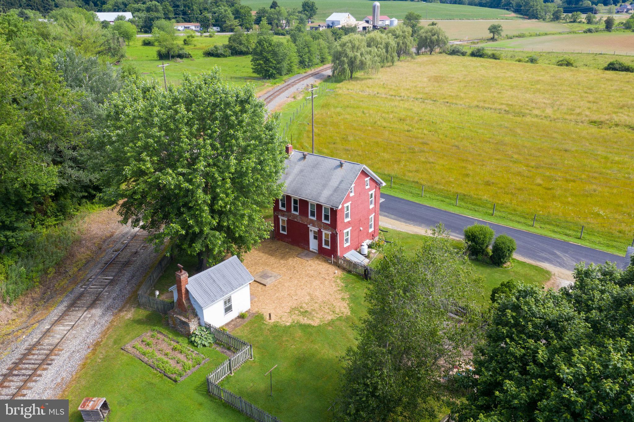 7169 Intersection Road Glen Rock, PA 17327 - Photo 19 of 27 Gallery Image 19