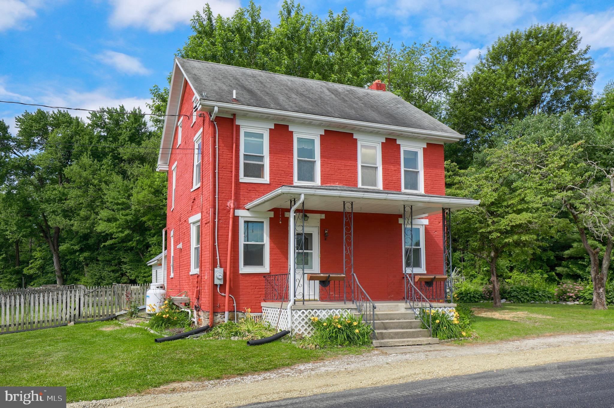 7169 Intersection Road Glen Rock, PA 17327 - Photo 6 of 27 Gallery Image 6