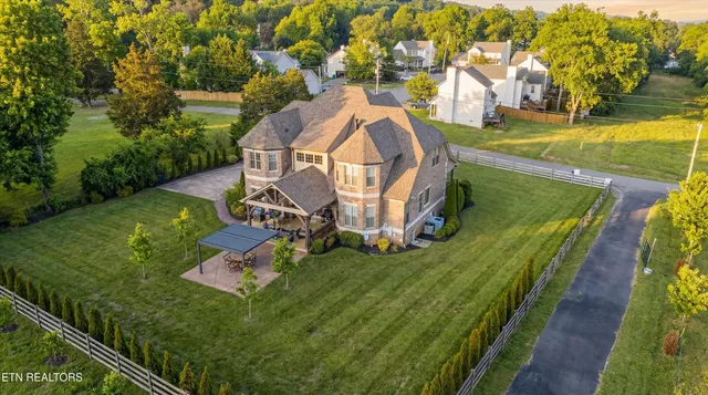 $995,000 | 1807 Thompson Road, Knoxville, TN 37932