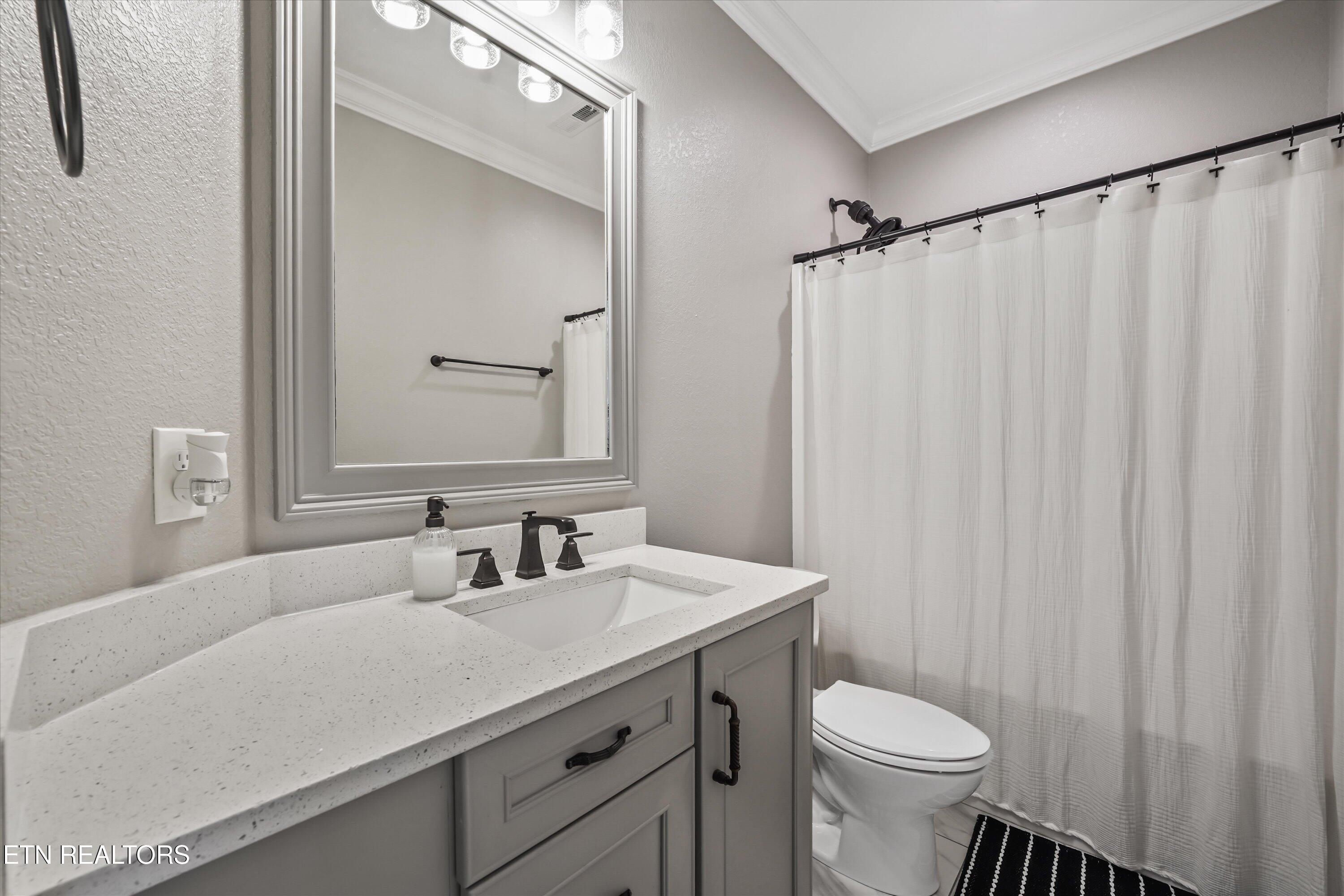 1807 Thompson Road Knoxville, TN 37932 - Photo 45 of 60 33-1807 Thompson Rd 27