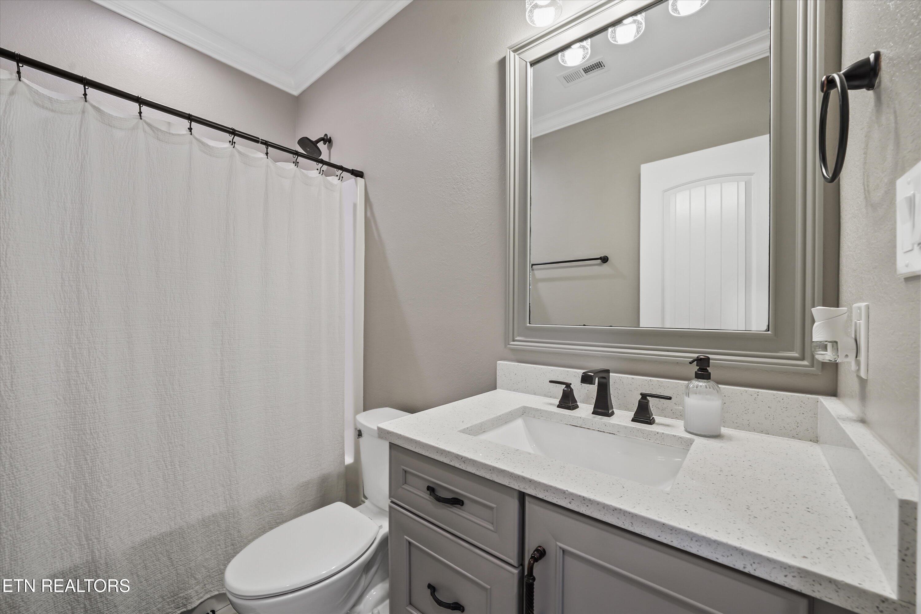 1807 Thompson Road Knoxville, TN 37932 - Photo 48 of 60 38-1807 Thompson Rd 32