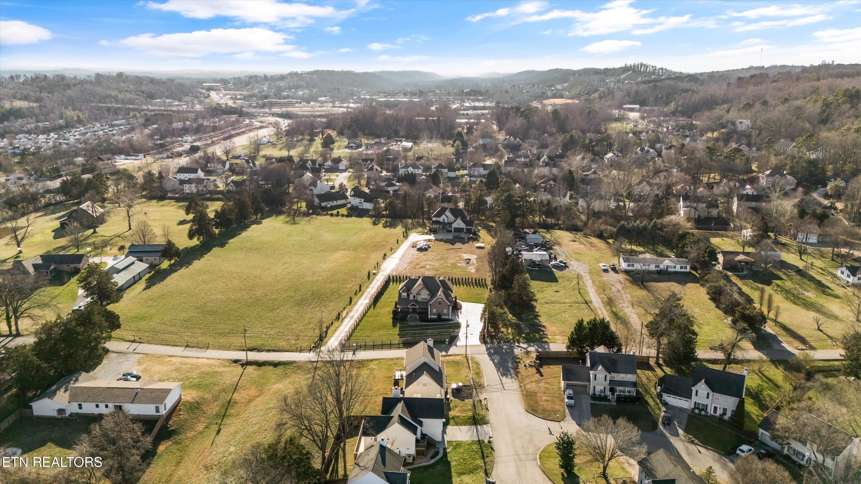 1807 Thompson Road Knoxville, TN 37932 - Photo 57 of 60 70-1807 Thompson Rd 67