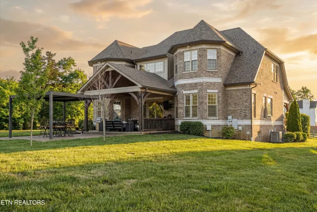 $995,000 | 1807 Thompson Road, Knoxville, TN 37932