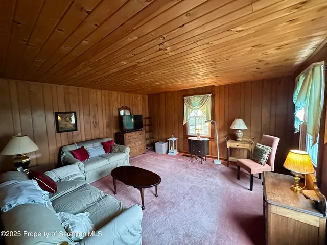 $352,500 | 1033 Sugar Hollow Road, Tunkhannock, PA 18657