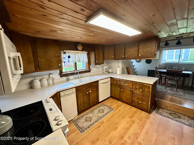 $352,500 | 1033 Sugar Hollow Road, Tunkhannock, PA 18657