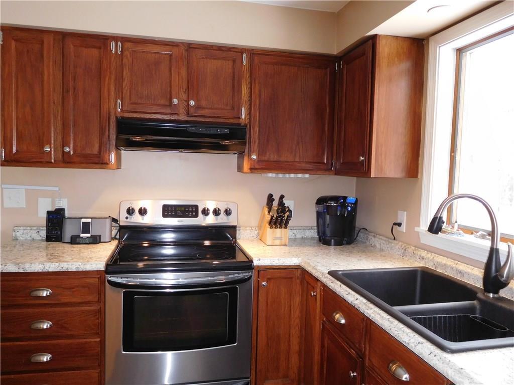 202 Middlesex Road Topsham, ME 04086 - Photo 4 of 34 Photo