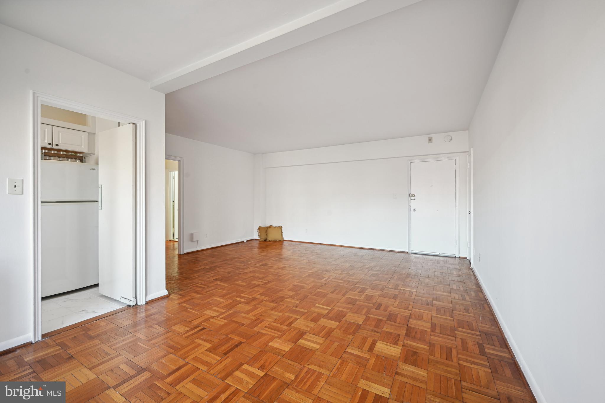 2500 Q Street Northwest, Unit 430 Washington, DC 20007 - Photo 6 of 24 Living area