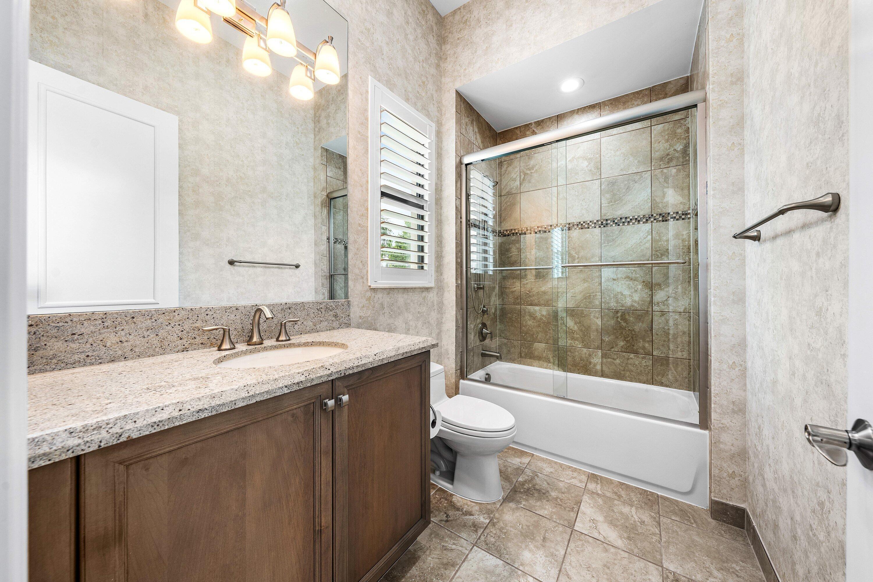 9616 Moritz Way Delray Beach, FL 33446 - Photo 58 of 108 Guest Bathroom 4