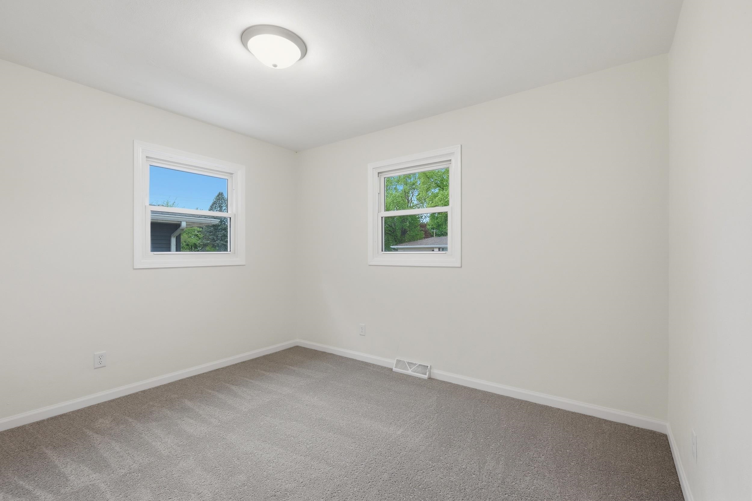326 Prairie View Street Oregon, WI 53575 - Photo 13 of 33
