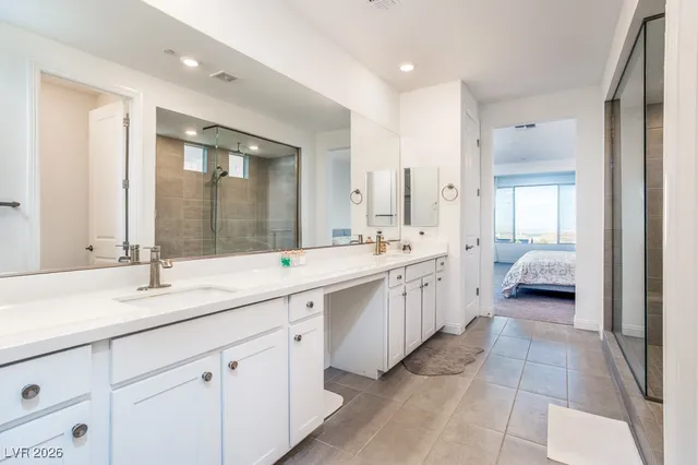 $3,500 | 6504 Castalnova Bnd Drive, Las Vegas, NV 89166