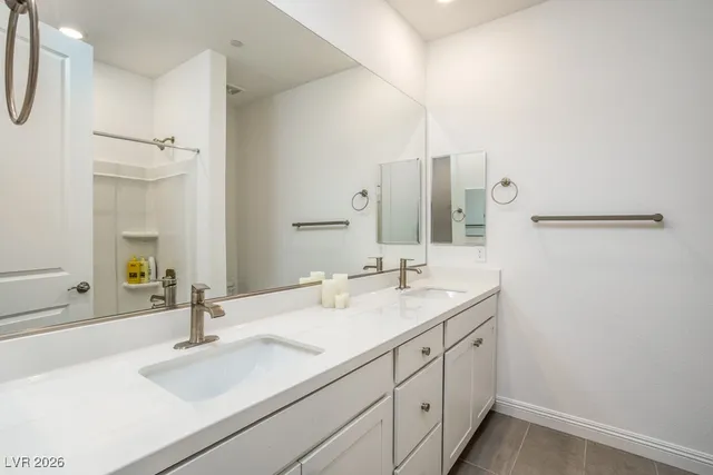 $3,500 | 6504 Castalnova Bnd Drive, Las Vegas, NV 89166