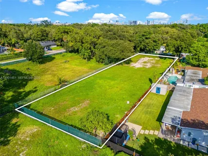 $599,000 | Ne 8-th Avenue Northeast 8-th Avenue 8th Avenue, Miami, FL 33162