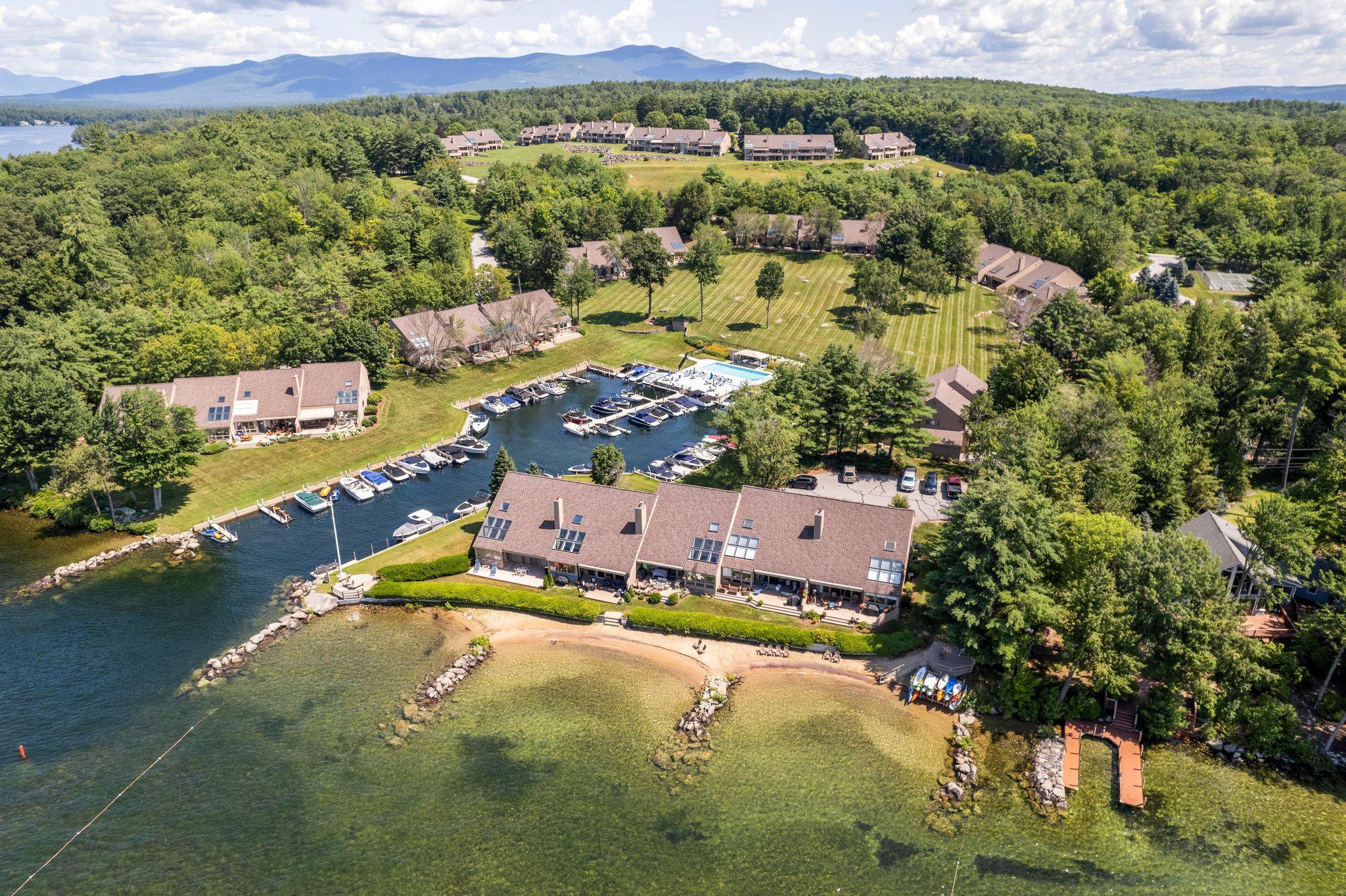 22 Topside Road, Unit 4 Moultonborough, NH 03254 - Photo 1 of 39
