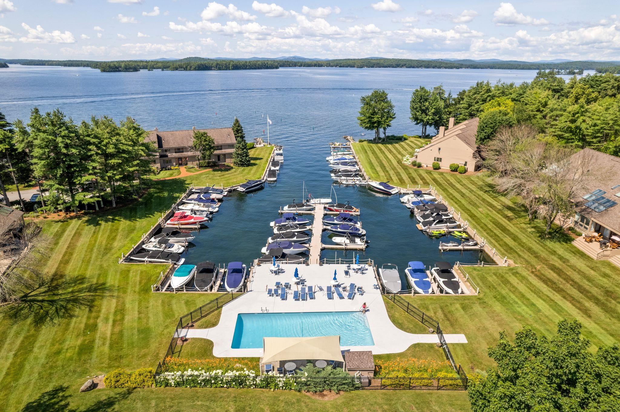 22 Topside Road, Unit 4 Moultonborough, NH 03254 - Photo 4 of 39