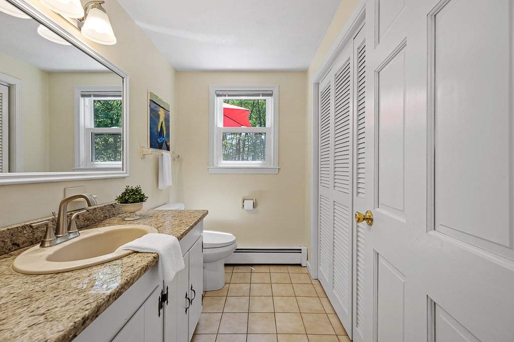 9 Olde Meetinghouse Road Westborough, MA 01581 - Photo 12 of 42