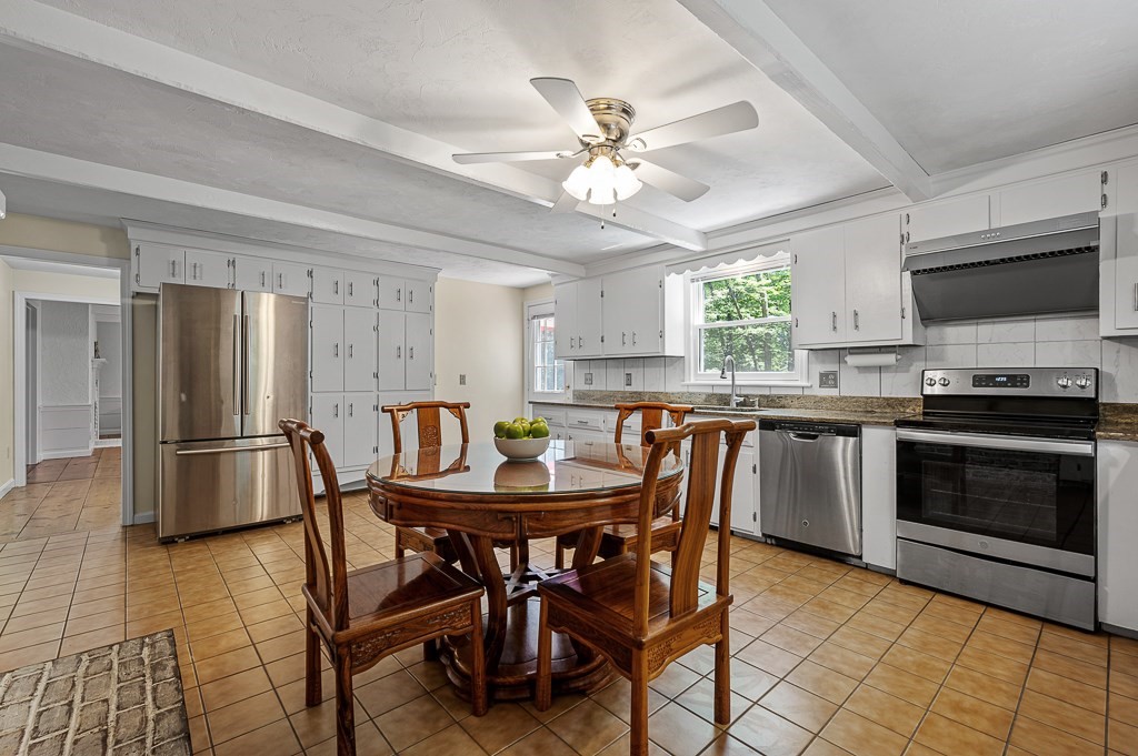 9 Olde Meetinghouse Road Westborough, MA 01581 - Photo 15 of 42