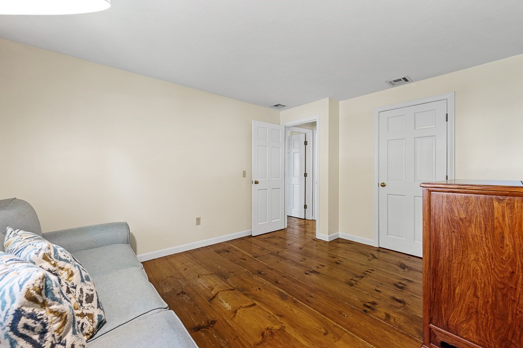 9 Olde Meetinghouse Road Westborough, MA 01581 - Photo 31 of 42