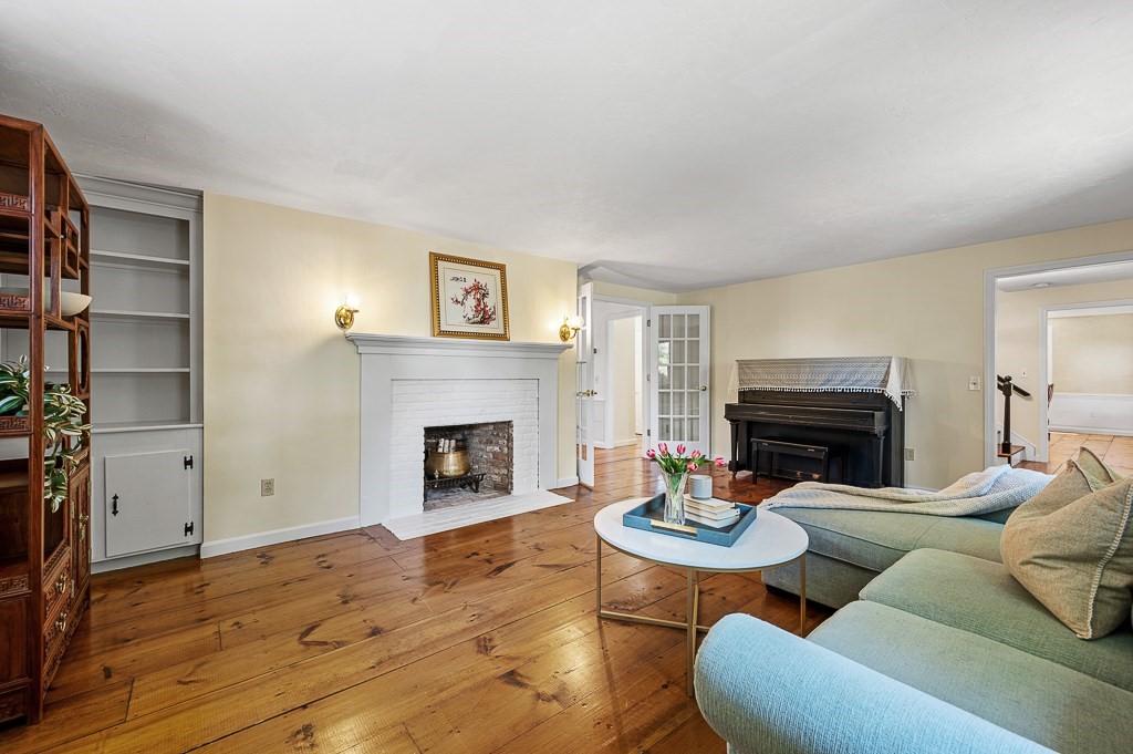9 Olde Meetinghouse Road Westborough, MA 01581 - Photo 9 of 42