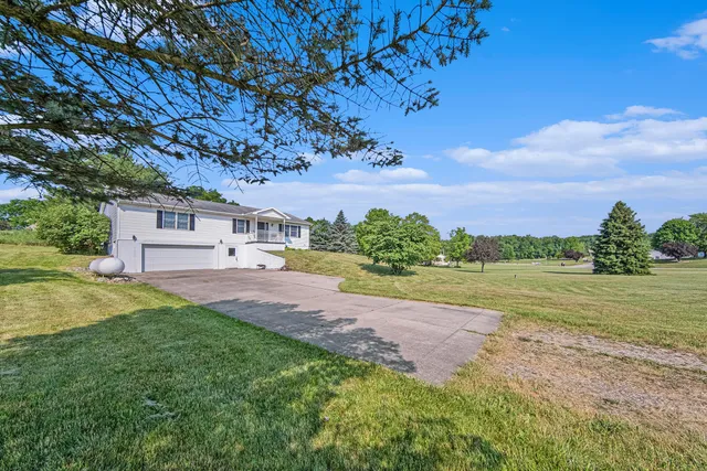 $328,900 | 14934 Heather Court, Camden, MI 49232
