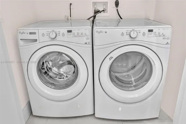 a close up view of washer and dryer