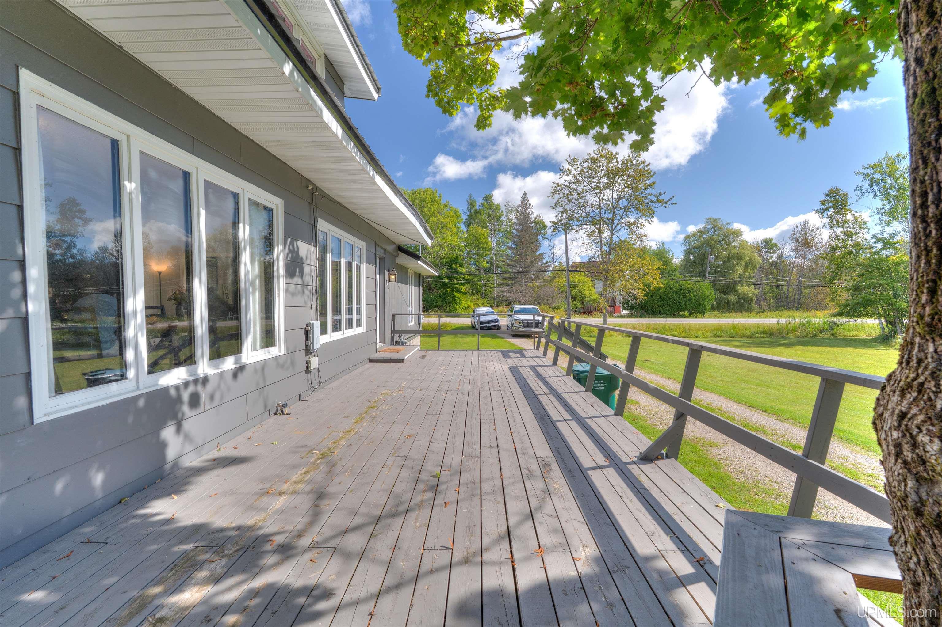 1023 State Road Manistique, MI 49854 - Photo 3 of 49 Gallery Image 3