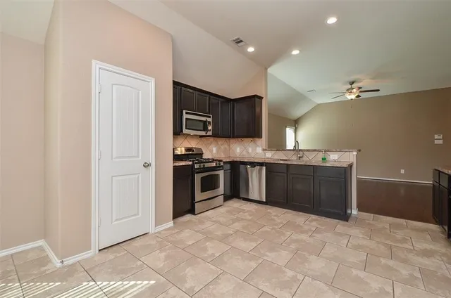 $2,099 | 12947 Taper Reach Drive, Tomball, TX 77377