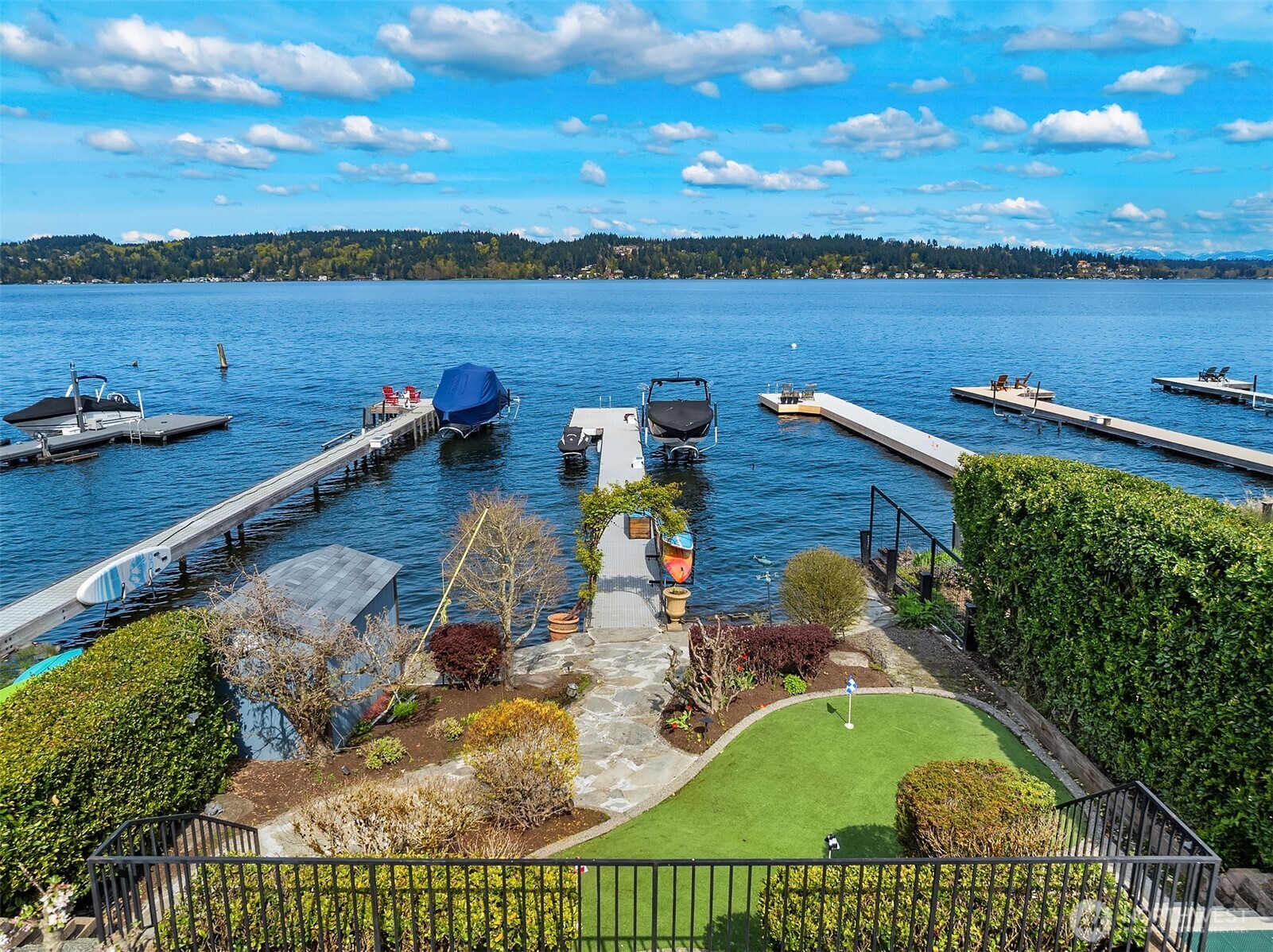 8772 Sand Point Way Northeast Seattle, WA 98115 - Photo 2 of 40 Gallery Image 2