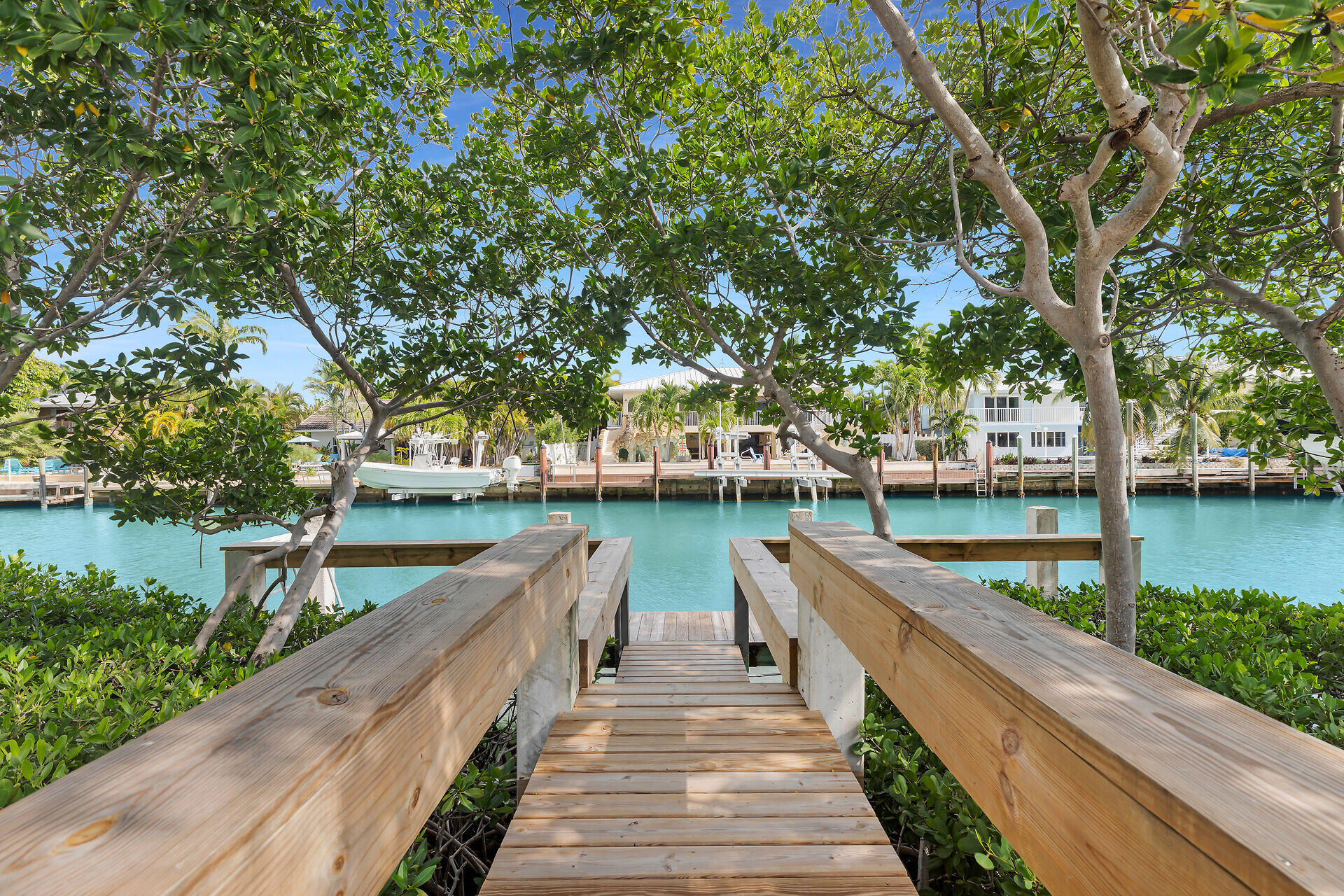 230 13th Street Key Colony Beach, FL 33051 - Photo 6 of 71 virtual-tour-360887-18