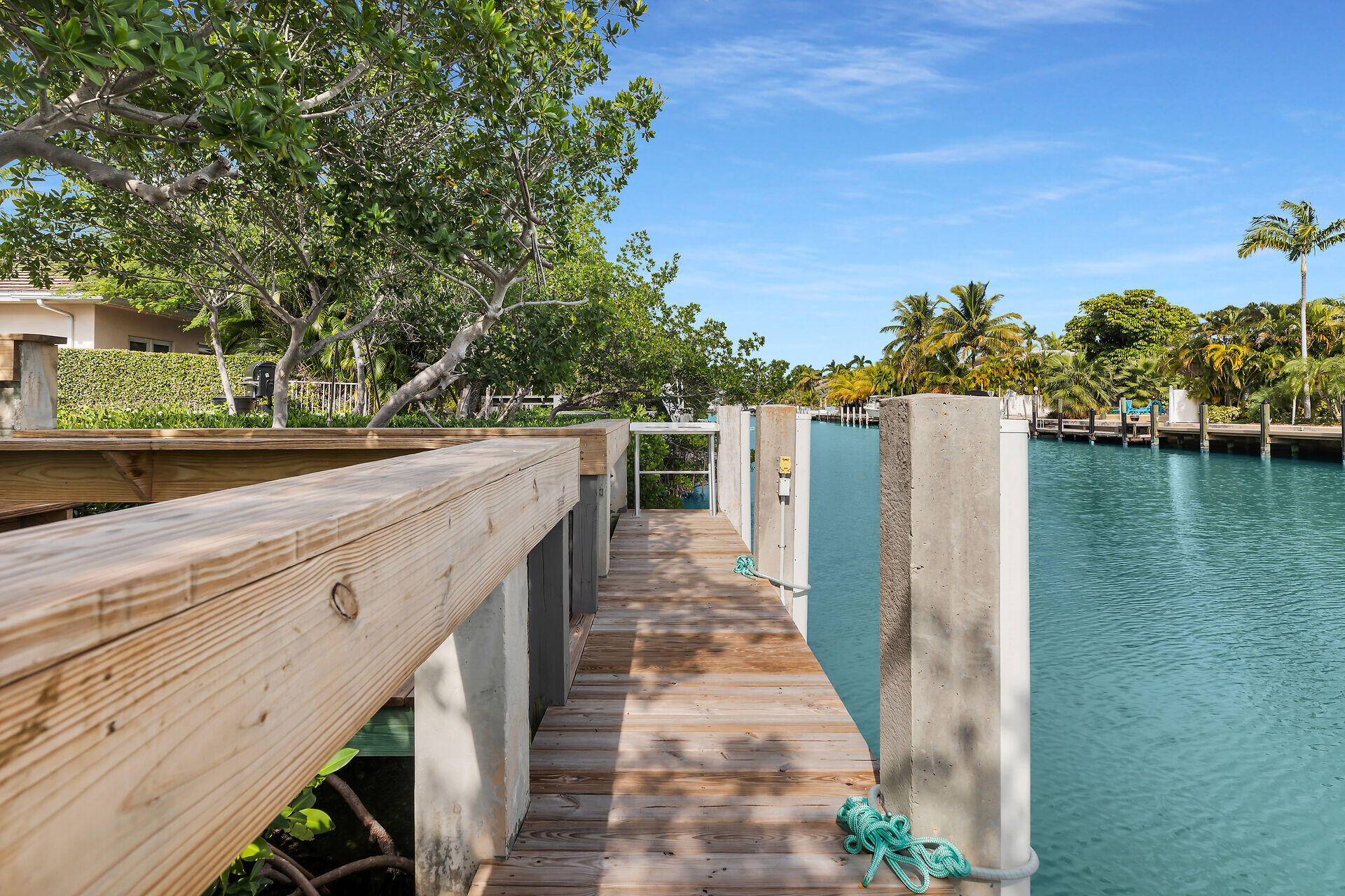 230 13th Street Key Colony Beach, FL 33051 - Photo 8 of 71 virtual-tour-360887-19
