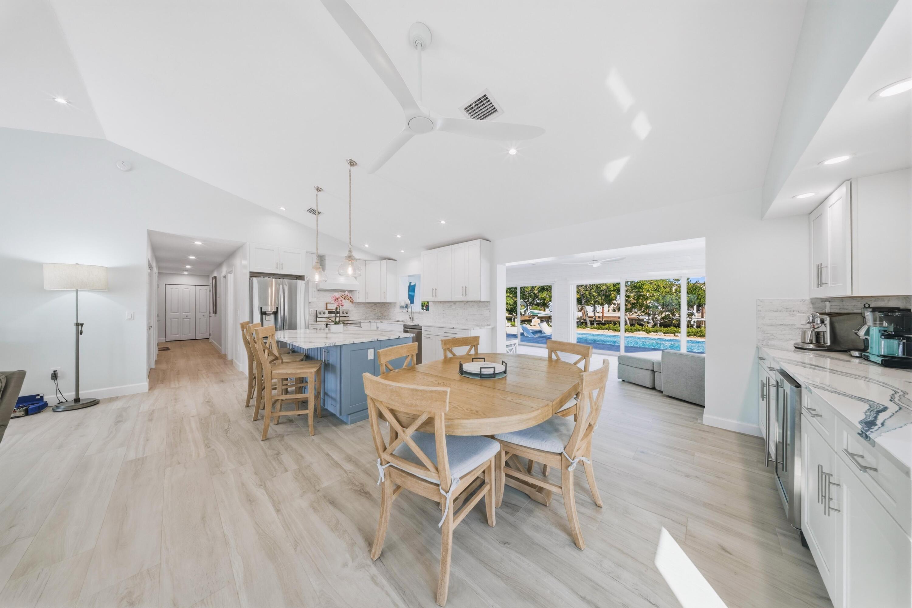 230 13th Street Key Colony Beach, FL 33051 - Photo 9 of 71 DSC09230
