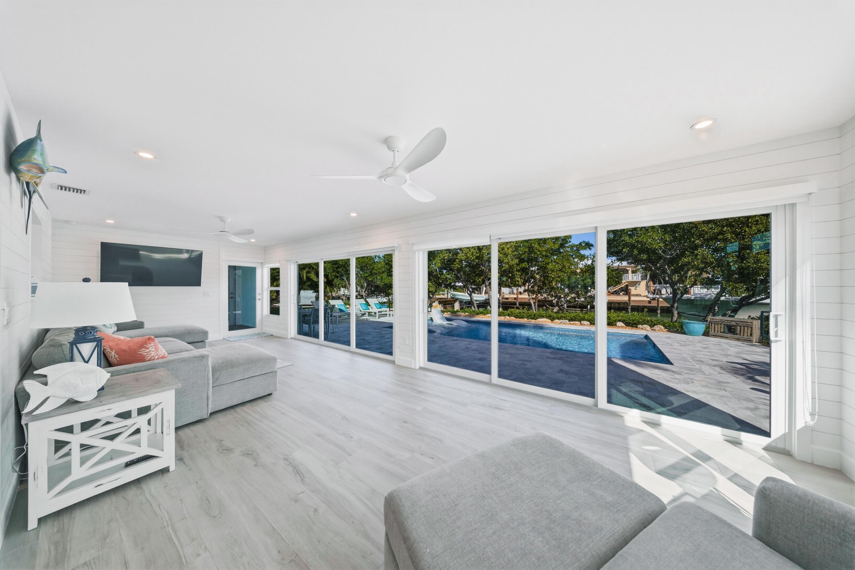230 13th Street Key Colony Beach, FL 33051 - Photo 10 of 71 DSC09280