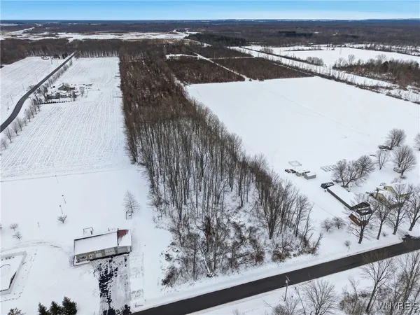 $399,000 | 6480 Ditch Road, Royalton, NY 14001