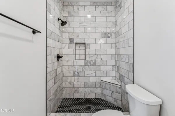 $449,000 | 1533 Pactolas Road, Unit 104, Johnson City, TN 37604